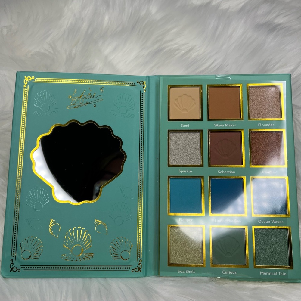 Disney Princess Eyeshadow Palette - Ariel, The Little Mermaid - Picture 3 of 4